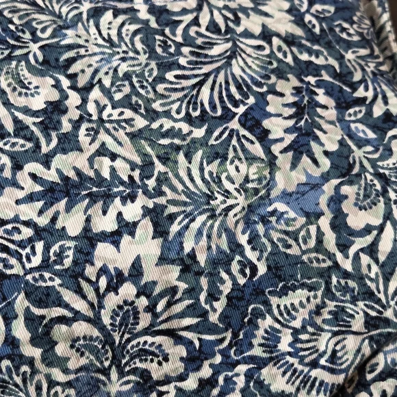 Capri Jeans Blue & White Floral Print - NWT Size 10 - Picture 5 of 10